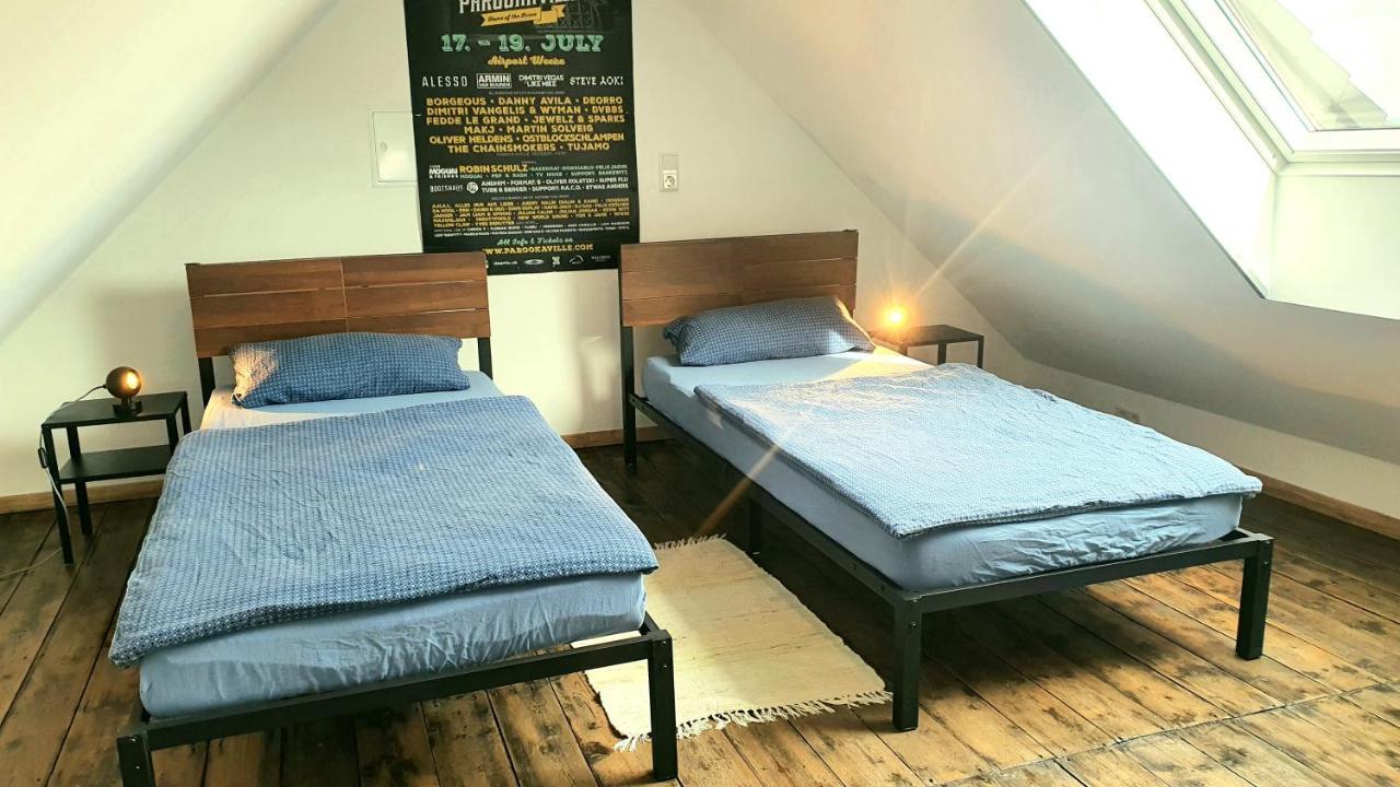 Frankes City Sleep Apartment, 6 Einzelbetten Фельберт Экстерьер фото